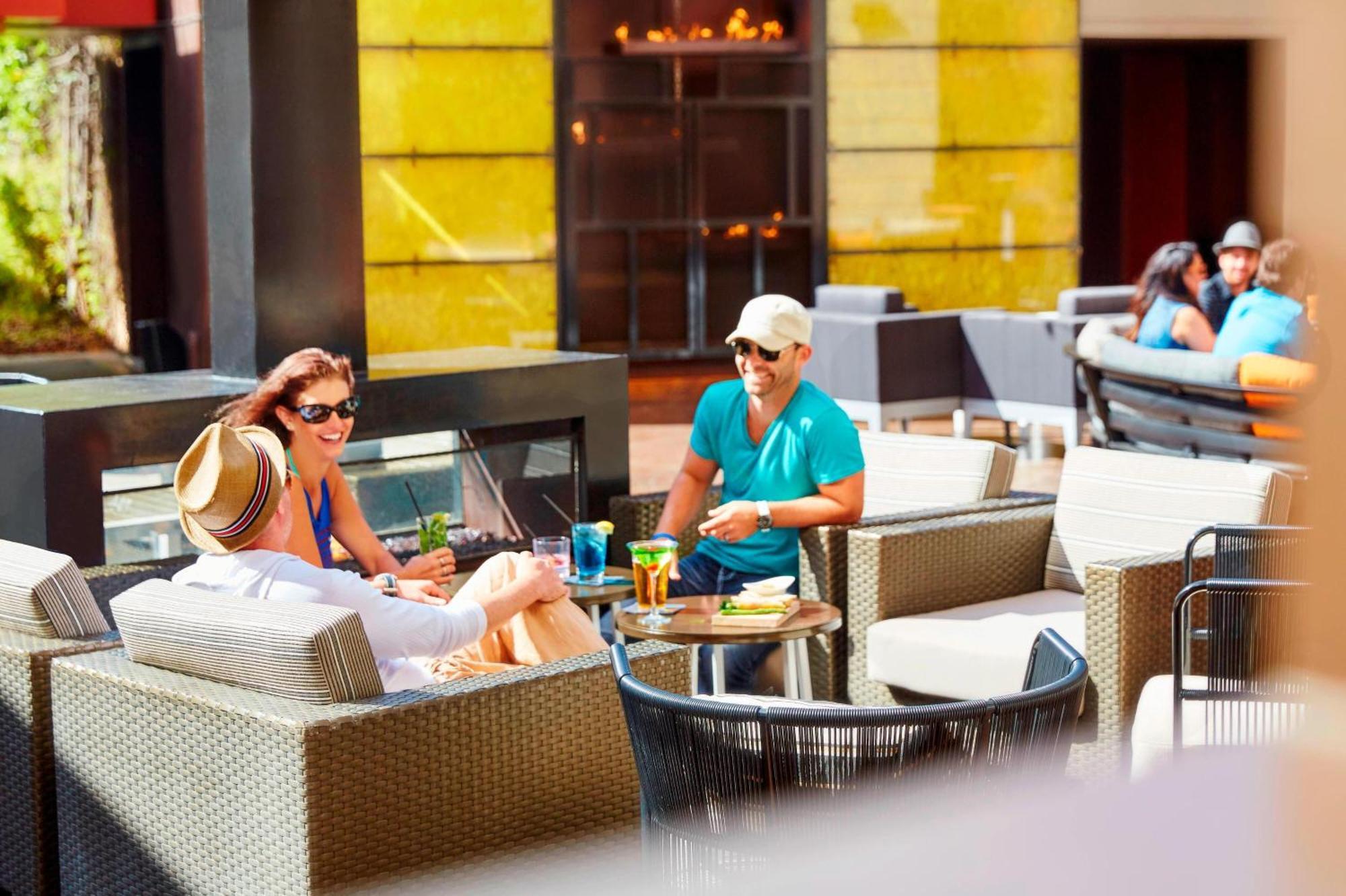 Отель Marina Del Rey Marriott Лос-Анджелес Экстерьер фото